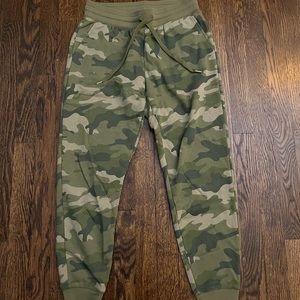 old navy camo soft sweatpants